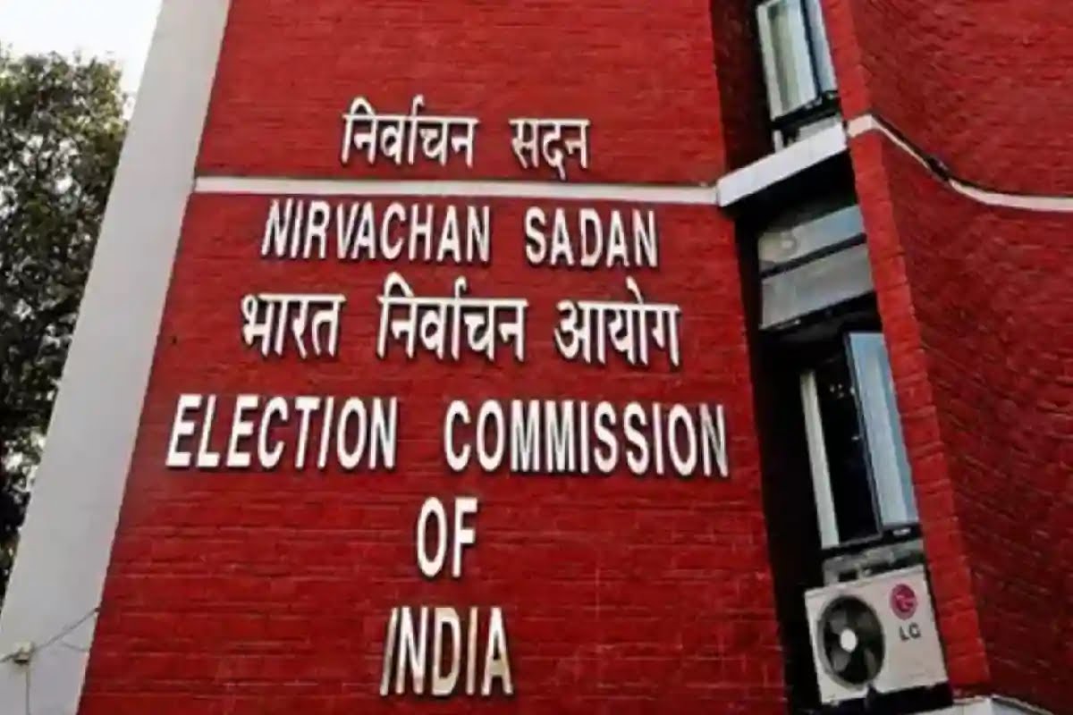 चुनाव आयोग को नहीं दिया जा सकता एसआईआर कराने का निर्देश, वोटर लिस्ट बनाना और बदलना सिर्फ हमारा काम: केंद्रीय चुनाव आयोग