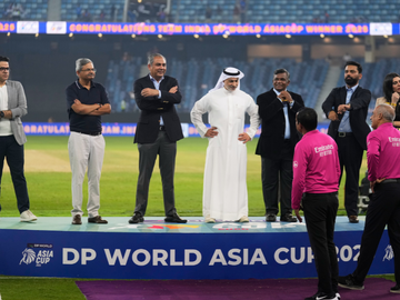 Asia Cup 2025 - PCB चीफ बोले मैं कार्टून की तरह खड़ा था - राजीव शुक्ला ने डांट लगाई तो नकवी बोले