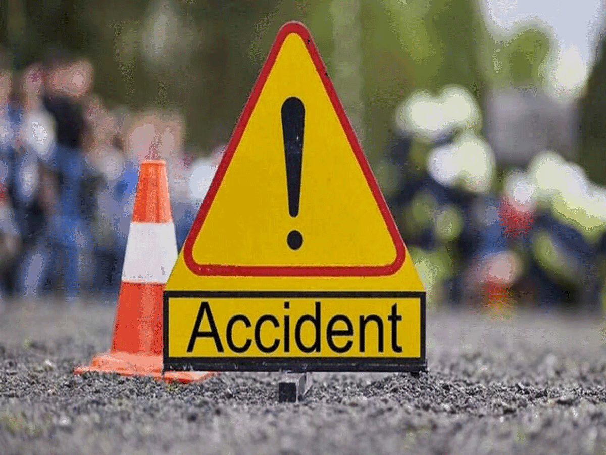 जयपुर में तेज रफ्तार थार ने टक्कर मारी 4 श्रद्धालुओं की मौत : खाटूश्यामजी से दर्शन करके लौट रहे थे , तेज रफ्तार थार ने 1 स्कूटी सहित 3 बाईकों को टक्कर मारी , हादसे में अबतक 4 की मौत और 3 गंभीर रूप से घायल