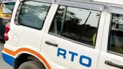 Jaipur: नाम पूछने पर बोले "जो तेरे बाप का नाम है वही मेरा है' जयपुर के RTO इंस्पेक्टर की बदत्तमीजी हुई कैमरे में कैद