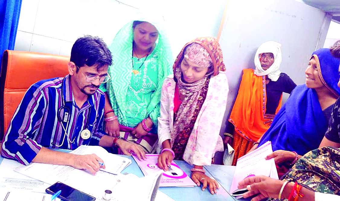 तली-भुनी चीजों से परहेज रखें, पहली तिमाही में बरतें विशेष सावधानी, लंबी यात्रा और बिना सलाह दवा लेने से बढ़ सकता है गर्भपात का जोखिम: डॉ. हंसराज मीणा