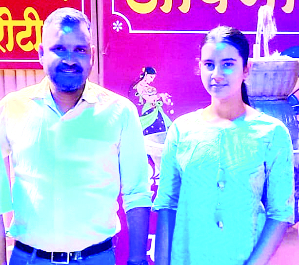 मानवी ने 12वीं के कला वर्ग में 95.60 अंक प्राप्त किये