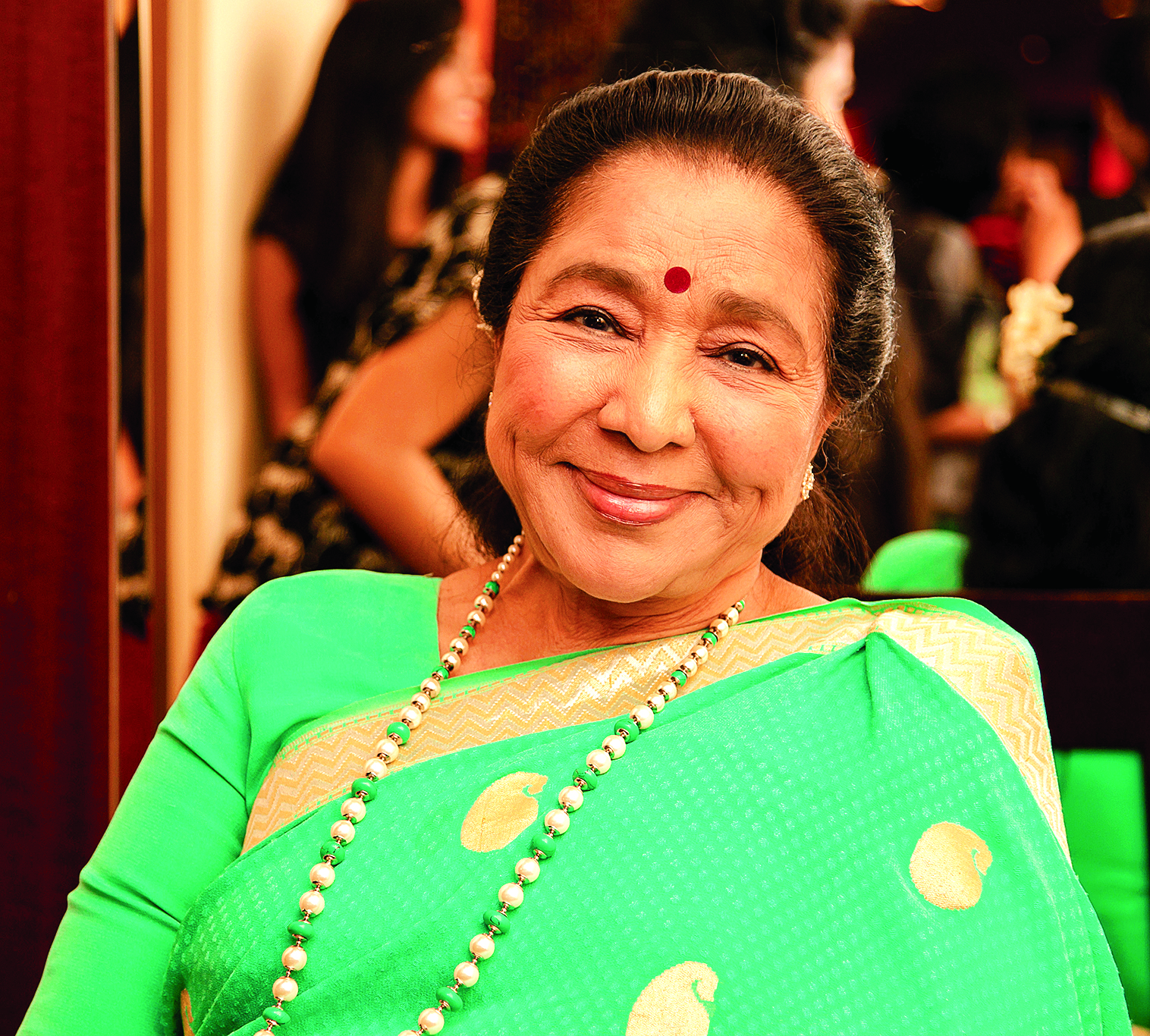 सुरों की मल्लिका आशा भोसले का 92 साल की उम्र में निधन