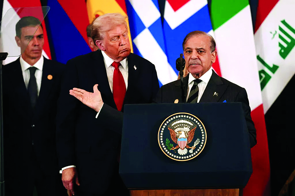 पाकिस्तान ट्रंप के आगे झुका, वह मध्यस्थता करने लायक नहीं: ईरानी सांसद